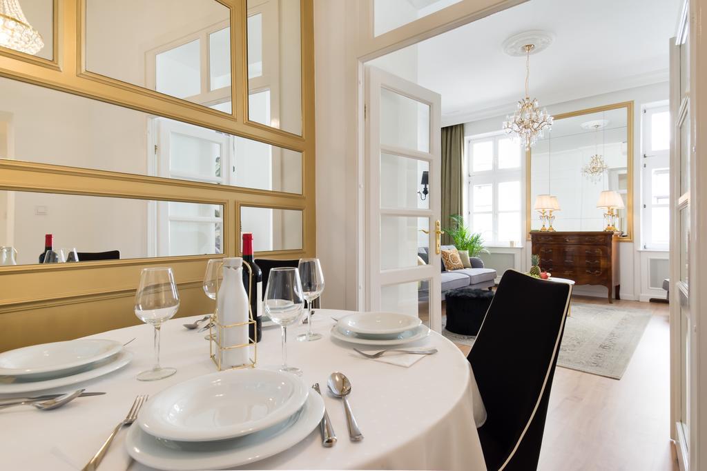 Chestnut & Eliza Suites Budapest Exterior photo
